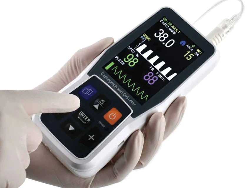 Kapnograf med pulsoximeter